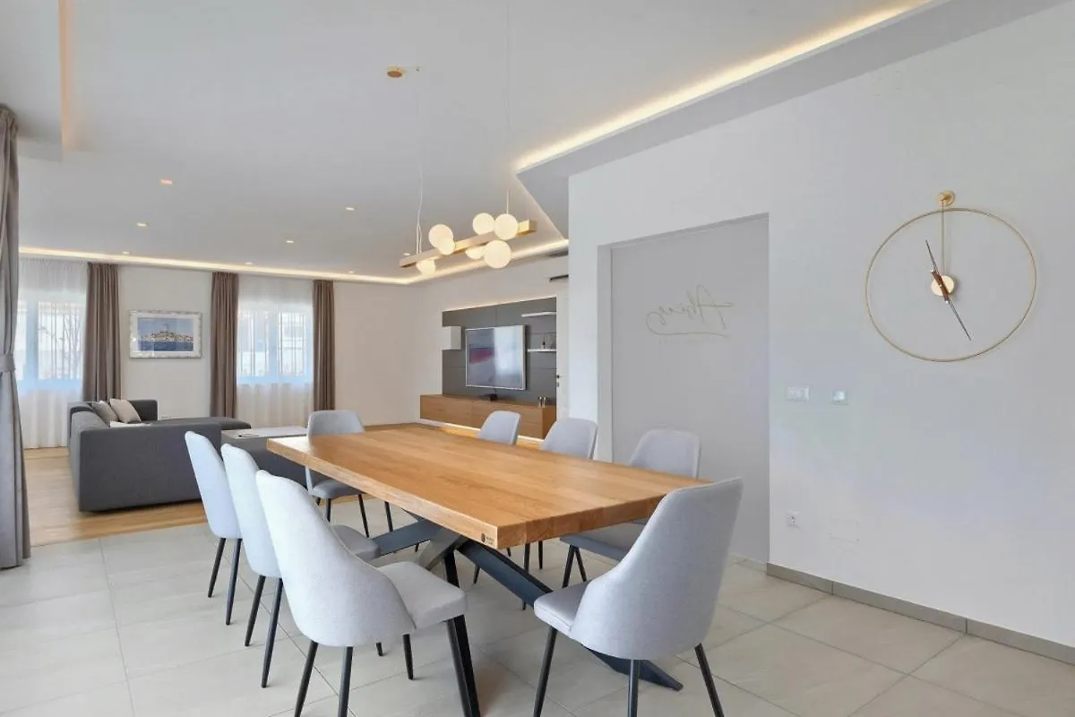 Villa Abies In Rovinjsko Selo - Haus Fuer 8 Personen Croatia