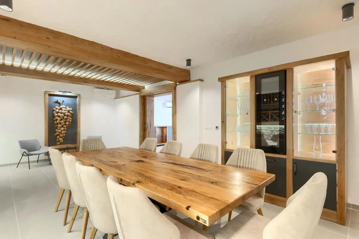 Villa Abies In Rovinjsko Selo - Haus Fuer 8 Personen