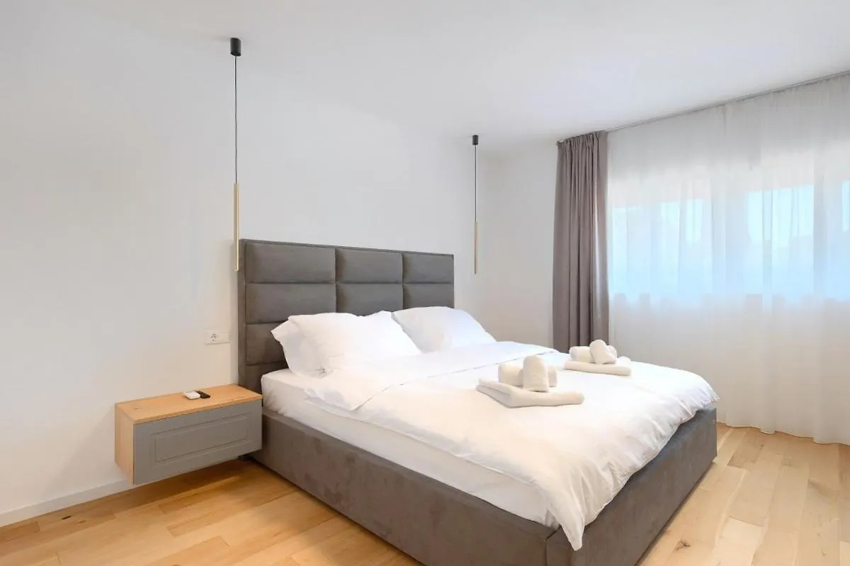 Villa Abies In Rovinjsko Selo - Haus Fuer 8 Personen 0*,  Croatia