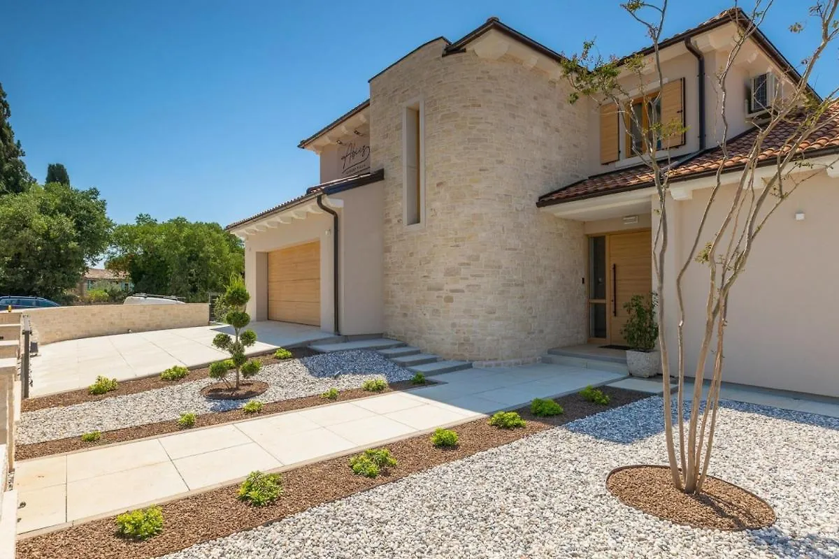 Villa Abies In Rovinjsko Selo - Haus Fuer 8 Personen