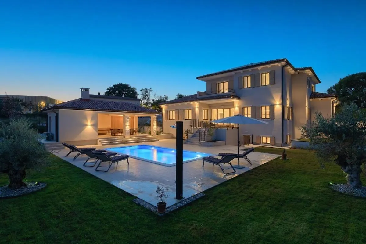 Villa Abies In Rovinjsko Selo - Haus Fuer 8 Personen 0*,  Croatia