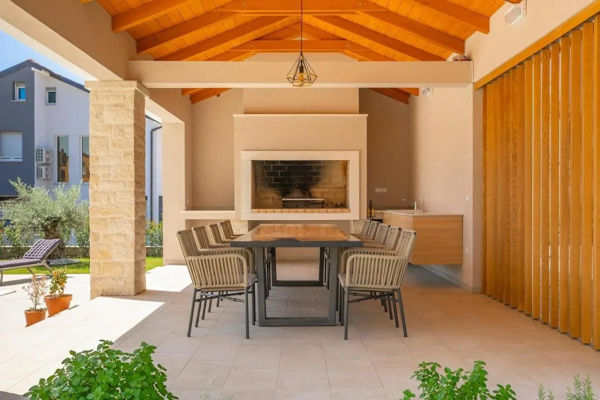 Villa Abies In Rovinjsko Selo - Haus Fuer 8 Personen Croatia